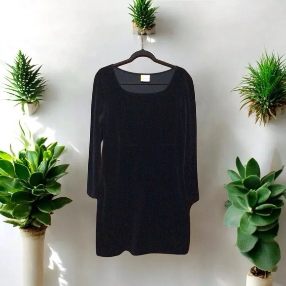 Womens Hanna Andersson Softest Danish Fabric Black Velvet Dress Size Medium - Picture 1 of 6
